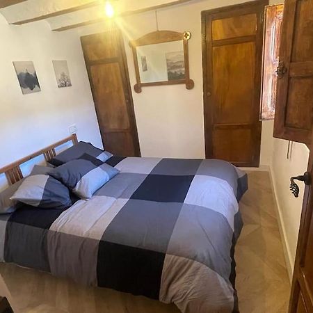 Acogedora Casa Con Patio-Parking Villa อัลบาร์ราซิน ภายนอก รูปภาพ